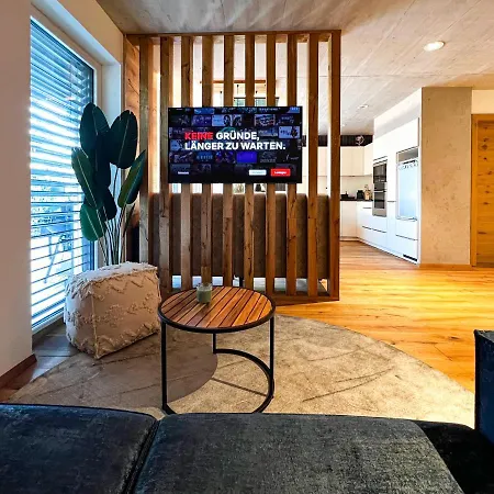 Mid Mountain Tirol Wiesing